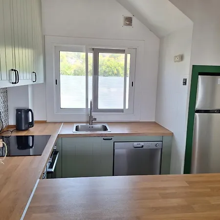 Charming On The Cliffs With Sea Views Lägenhet *